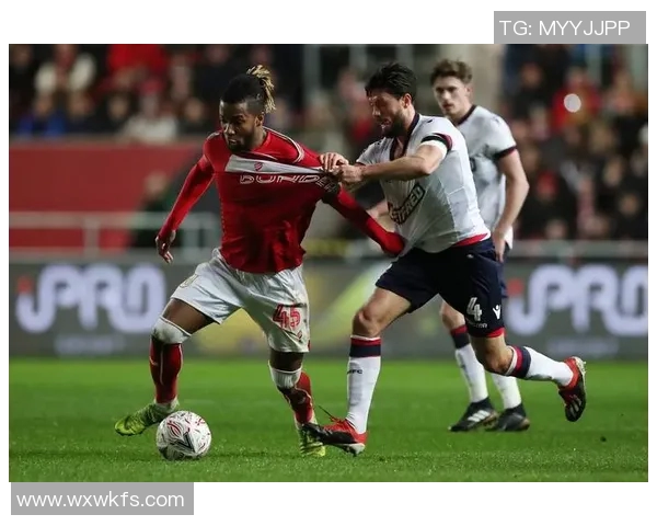 汉姆心目中的足球明星是谁他在球场上的表现如何影响了球队的成绩 汉姆心目中的足球明星是谁他在球场上的表现如何影响了球队的成绩