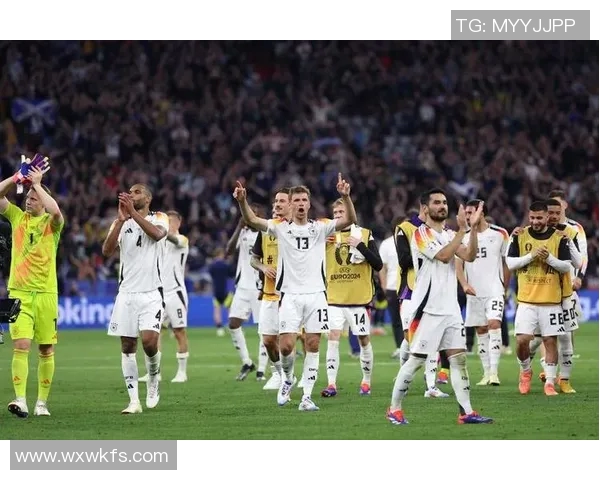 好莱坞与德国足球明星的精彩交汇与合作盘点 好莱坞与德国足球明星的精彩交汇与合作盘点