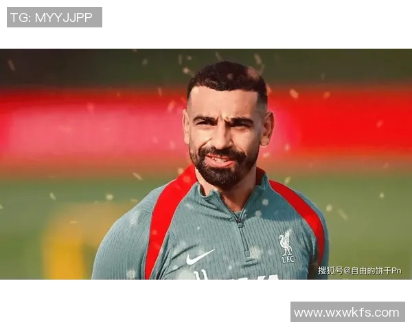 足球明星的忧伤瞬间展现了他们背后的故事与情感